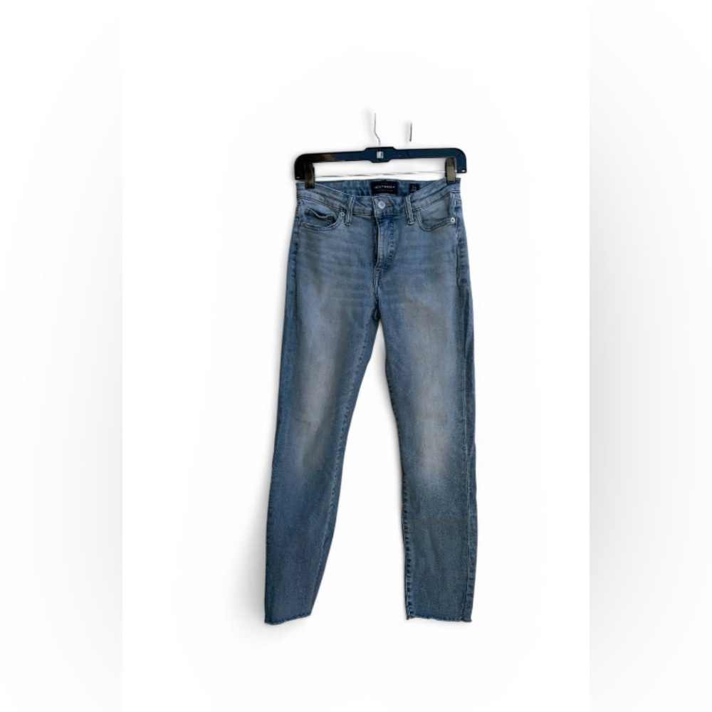 Lucky Brand Midwash Blue Skinny Jeans w/raw hem